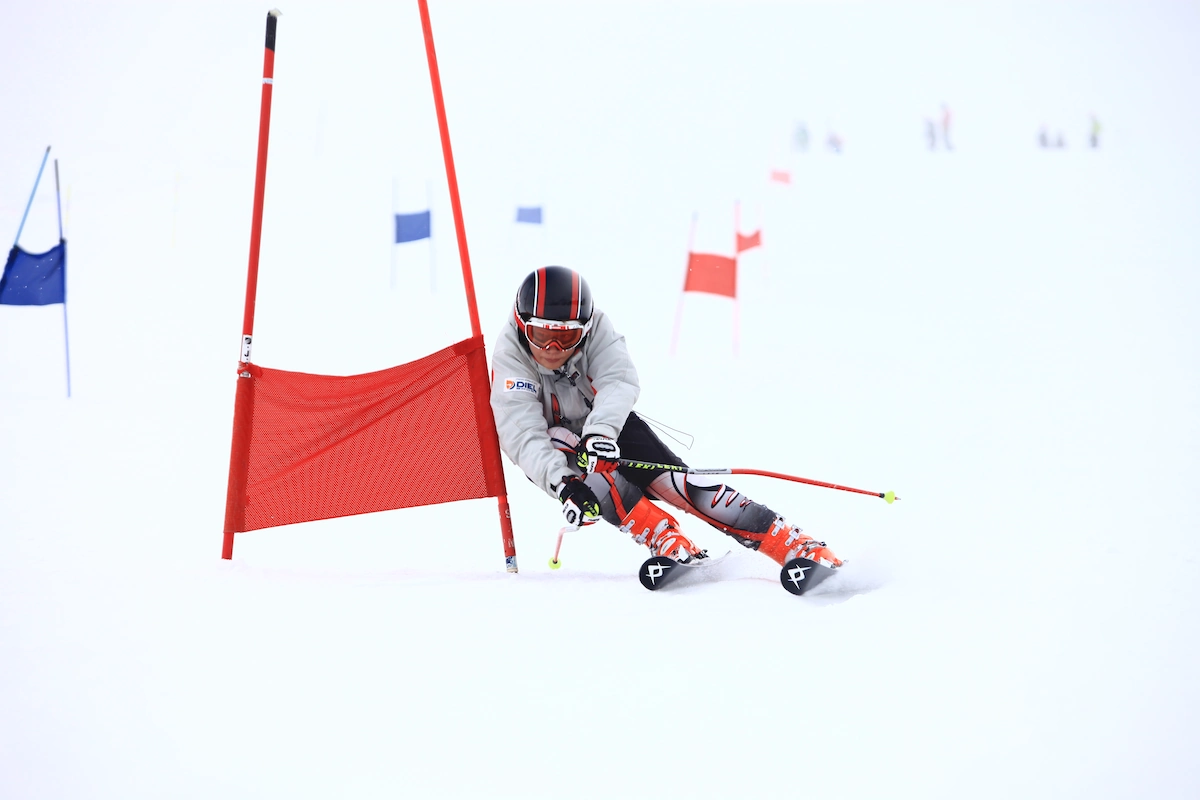 Ski race training in Saas-Fee - School